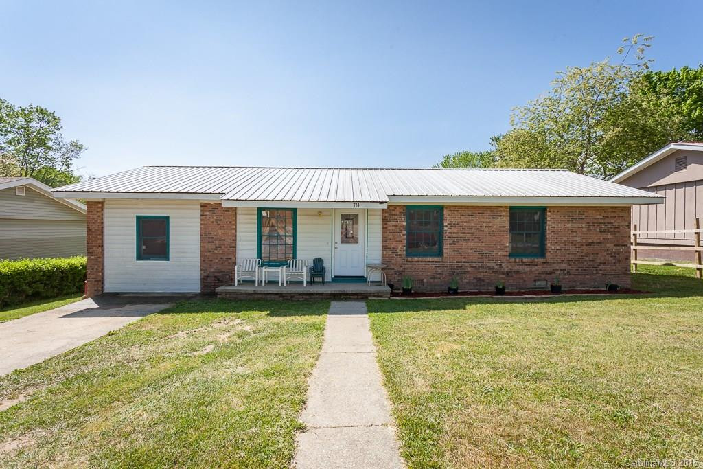 714 White Sparrow Drive