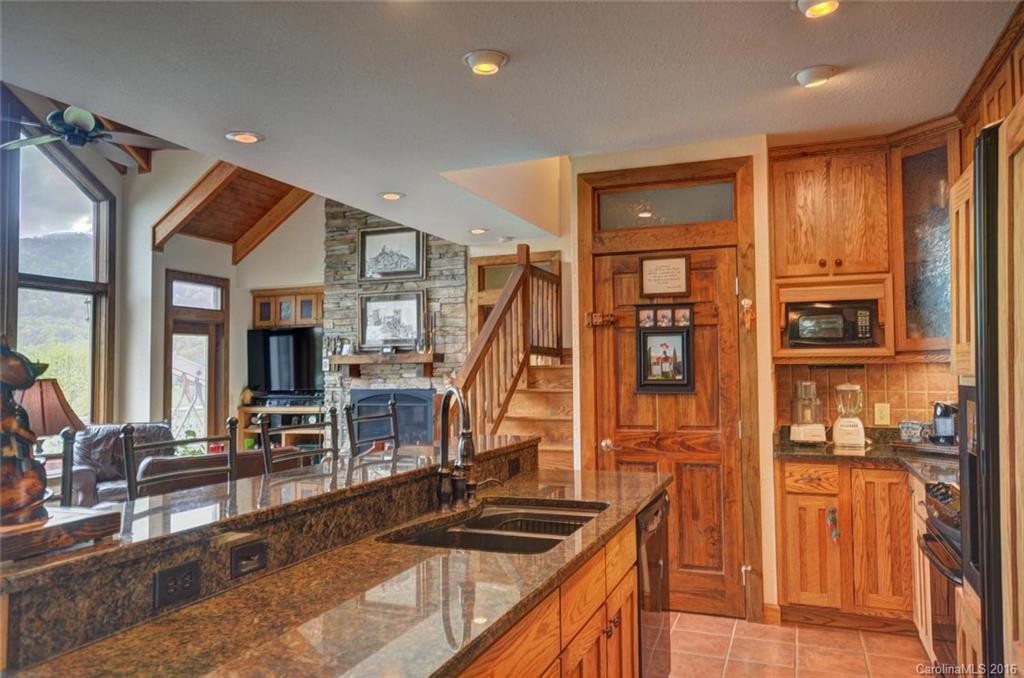 208 Hawks Crest Drive - Photo 11