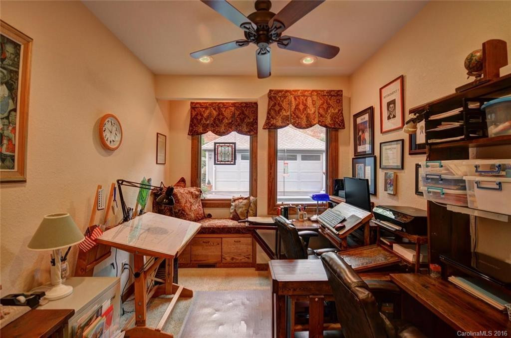 208 Hawks Crest Drive - Photo 13