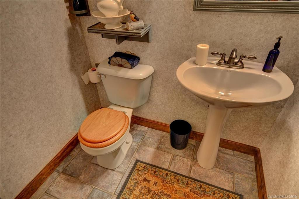 208 Hawks Crest Drive - Photo 14