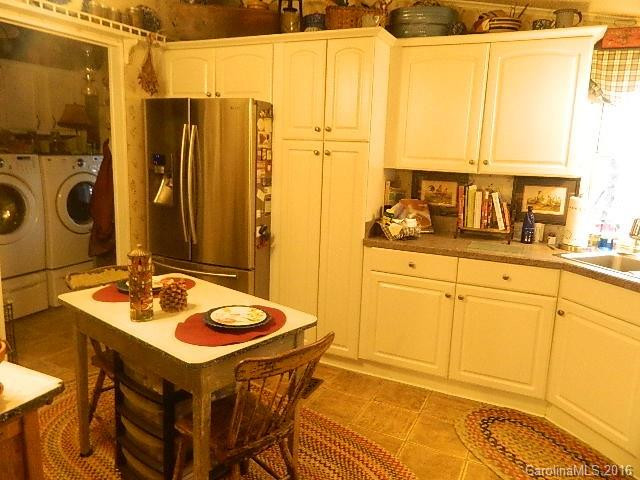 1338 Golden Road - Photo 20