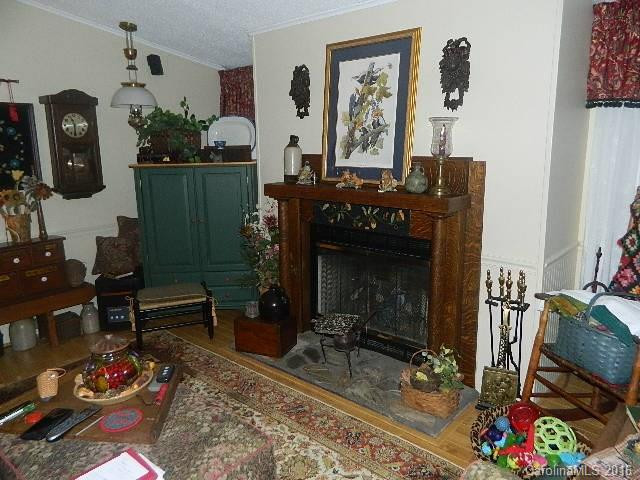 1338 Golden Road - Photo 5