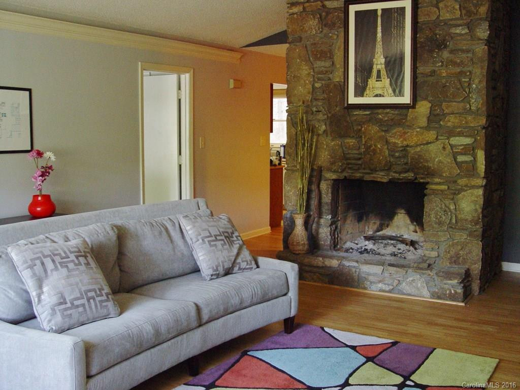518 Lafayette Avenue - Photo 4
