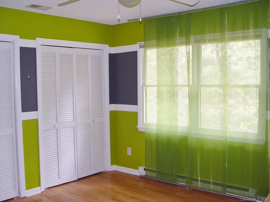 518 Lafayette Avenue - Photo 9