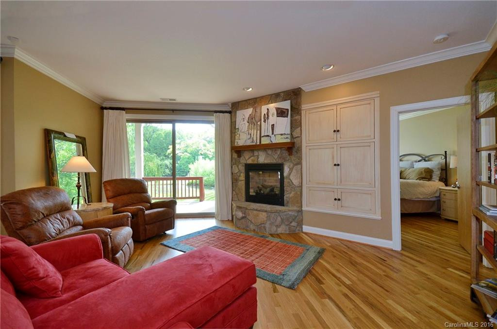 111 Augusta Circle #17 - Photo 2