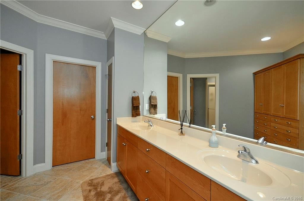 111 Augusta Circle #17 - Photo 9