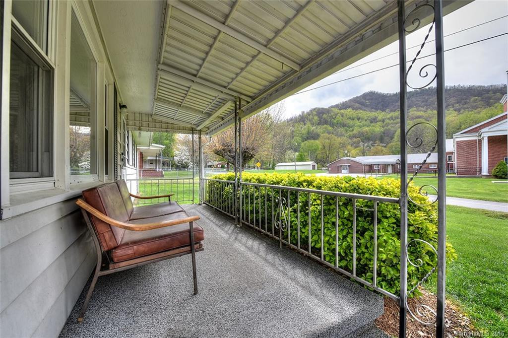 1553 Allens Creek Road - Photo 17