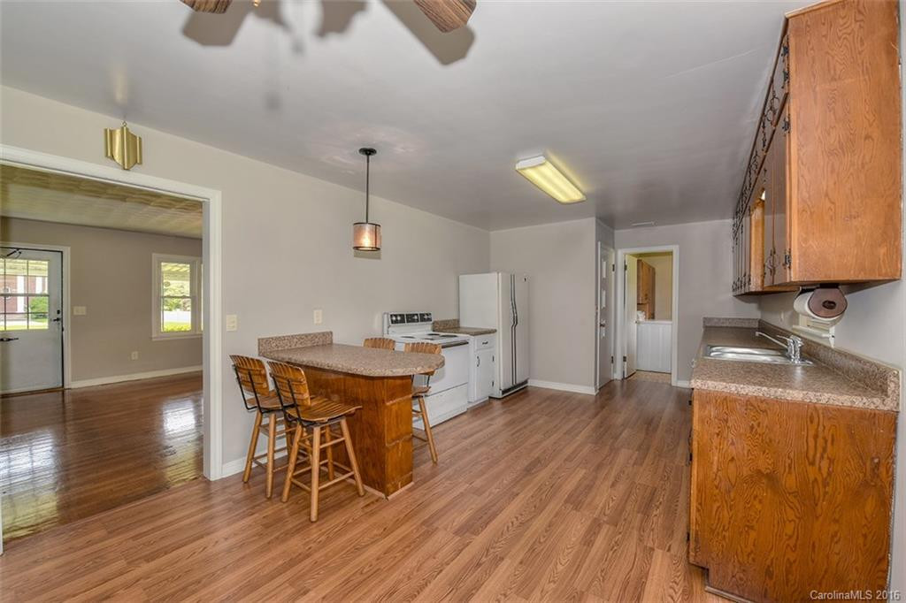 1553 Allens Creek Road - Photo 6