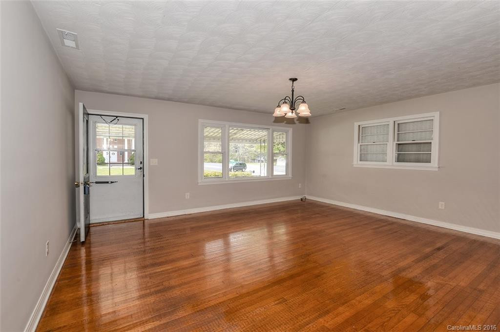 1553 Allens Creek Road - Photo 8
