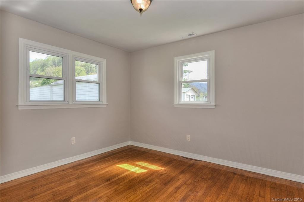 1553 Allens Creek Road - Photo 10