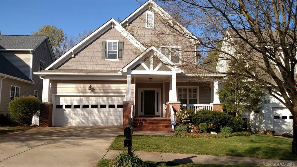 1407 Kenton Lane