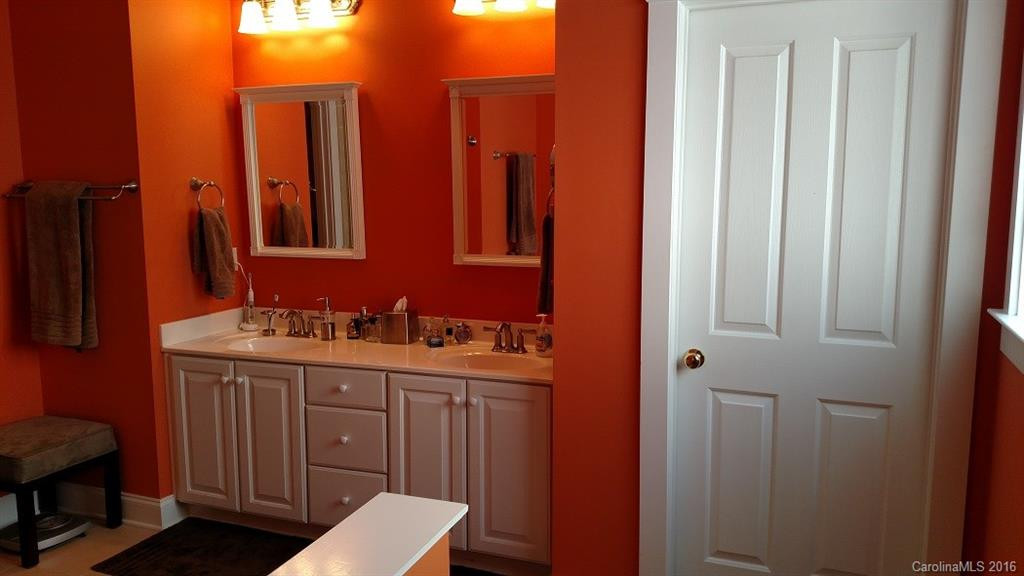 1407 Kenton Lane - Photo 13