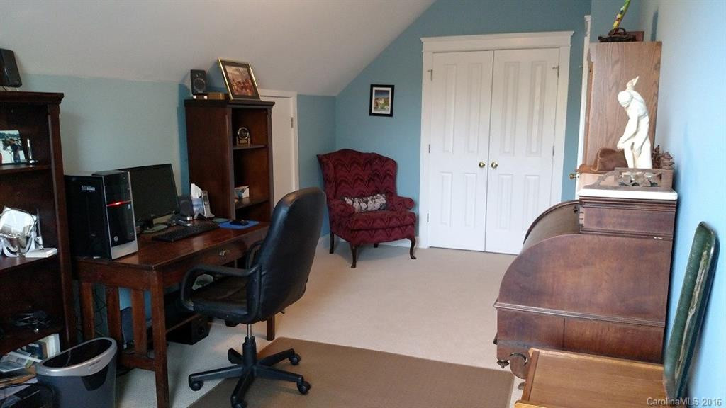 1407 Kenton Lane - Photo 18