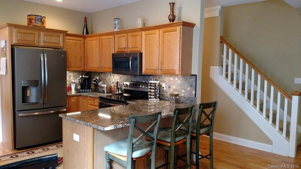 1407 Kenton Lane - Photo 6