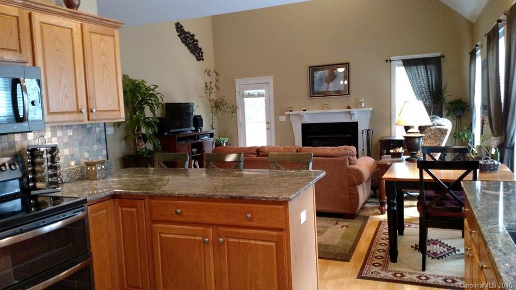 1407 Kenton Lane - Photo 7