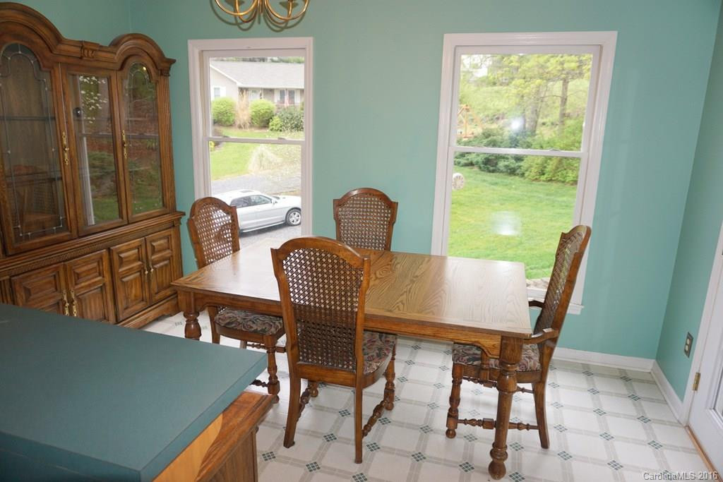 318 Acorn Lane - Photo 10