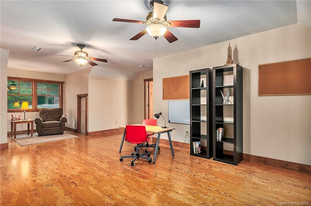 2 Solomon Circle - Photo 14
