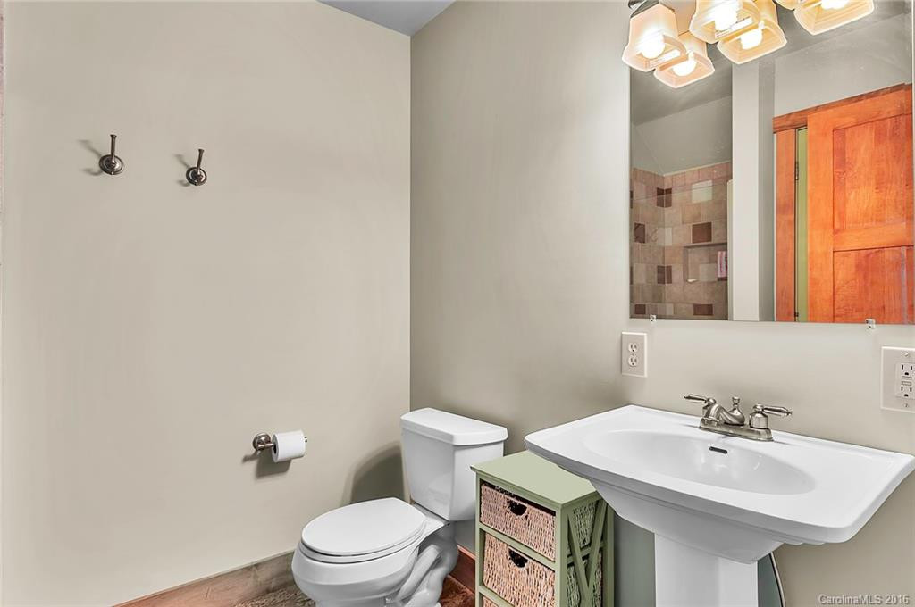 2 Solomon Circle - Photo 15