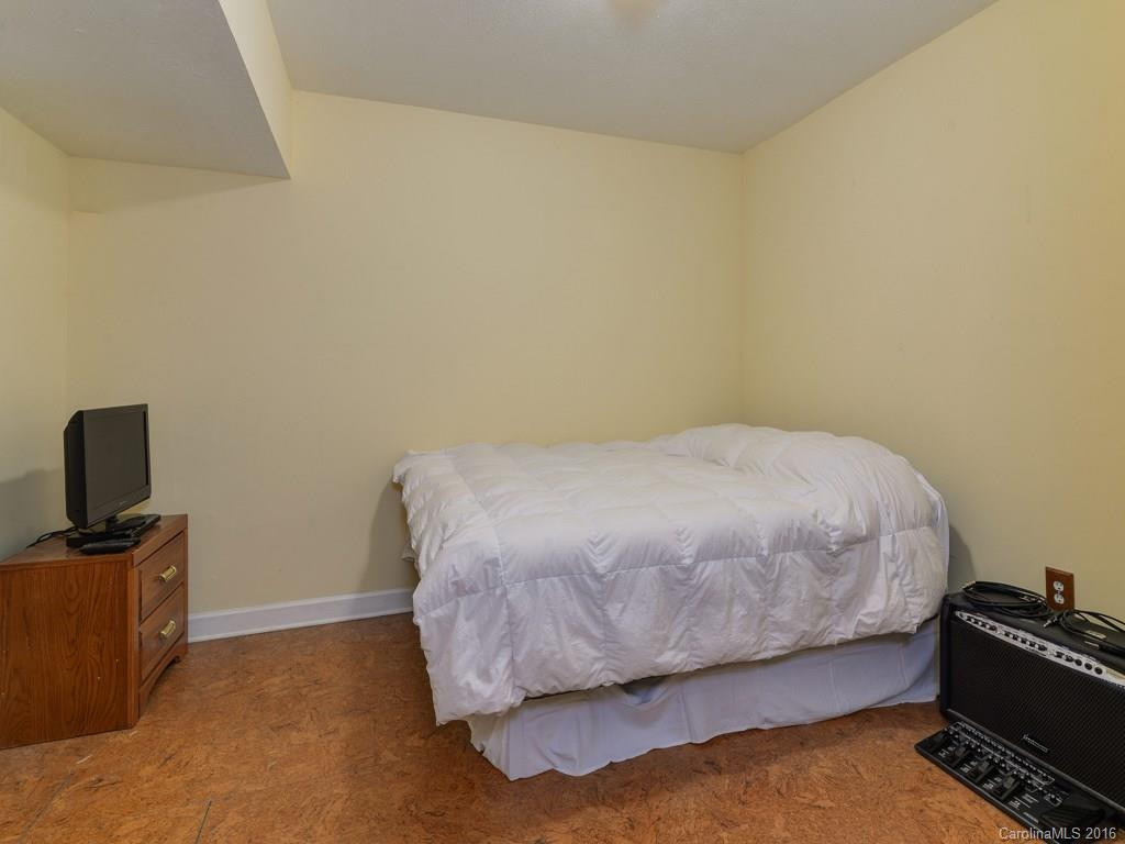 1 Pine Grove Court - Photo 18