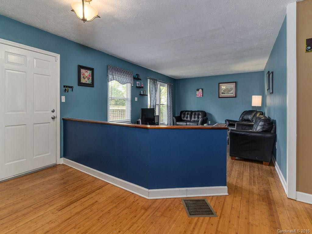 1 Pine Grove Court - Photo 3