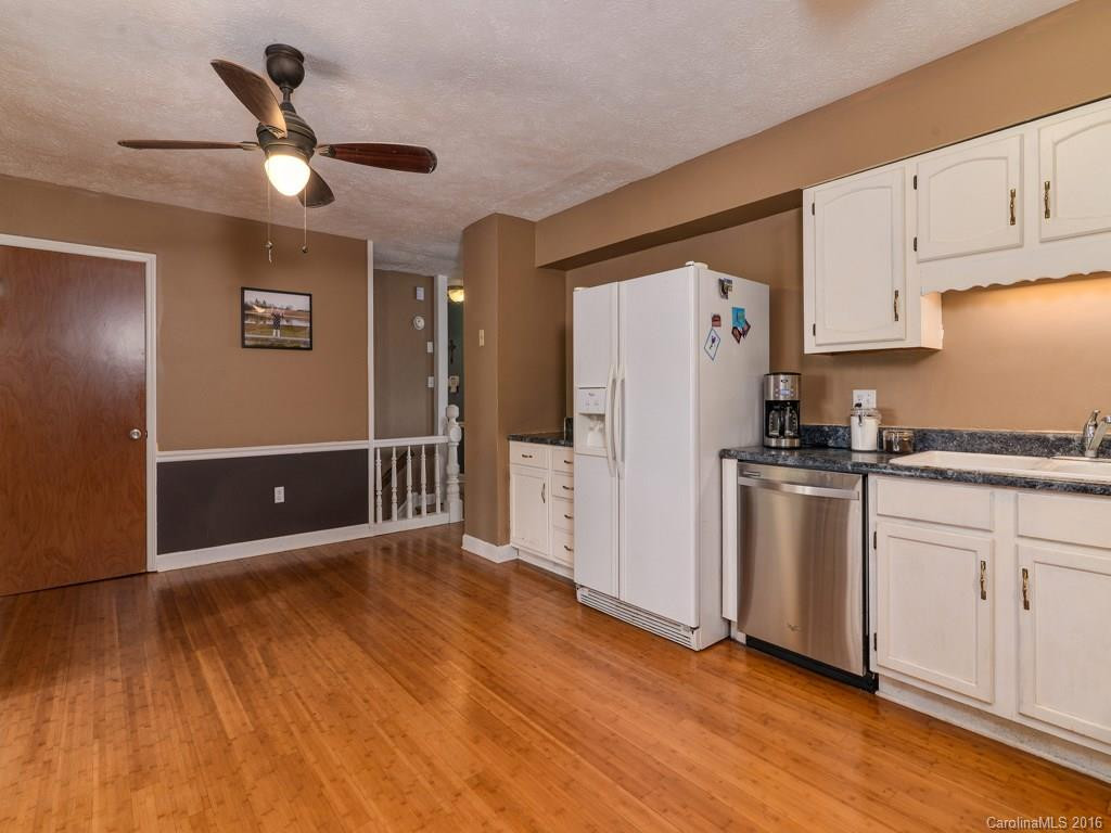 1 Pine Grove Court - Photo 10