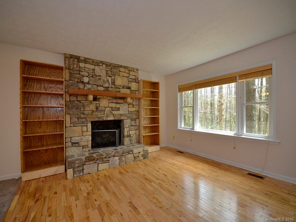 143 Fox Run Drive - Photo 2