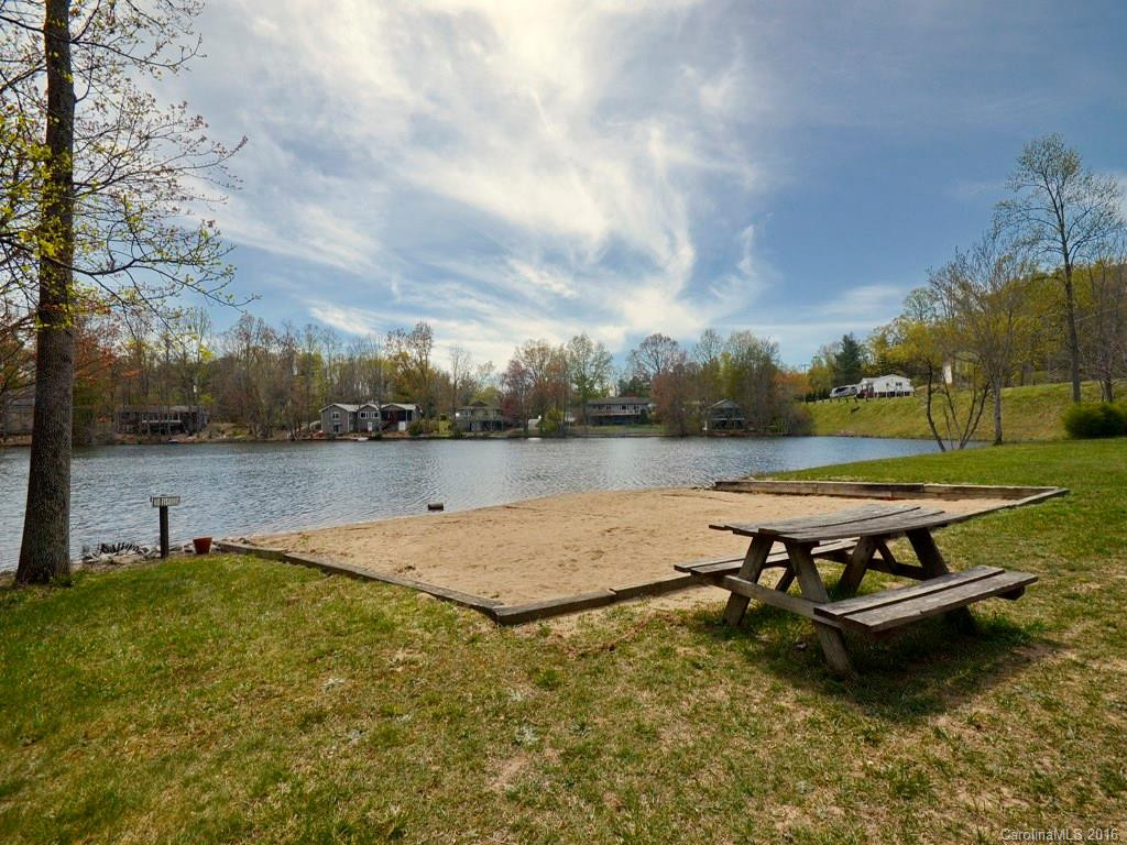 143 Fox Run Drive - Photo 14