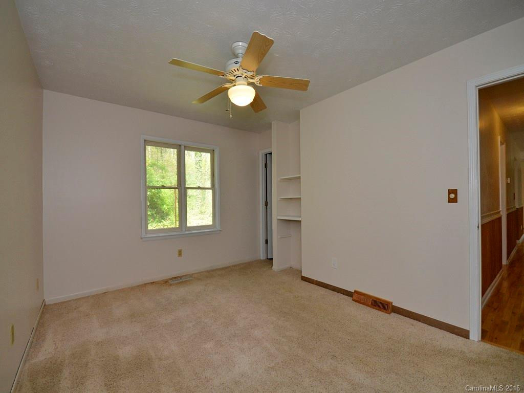 143 Fox Run Drive - Photo 8