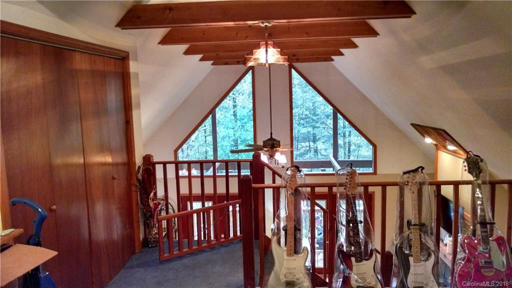 783 Mountain View Drive - Photo 15