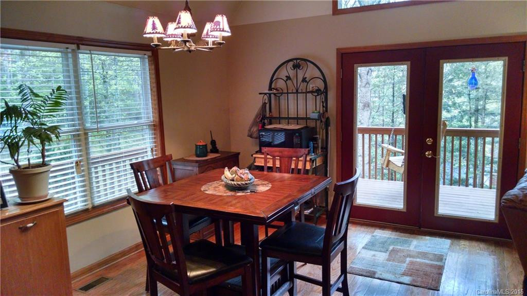 783 Mountain View Drive - Photo 10