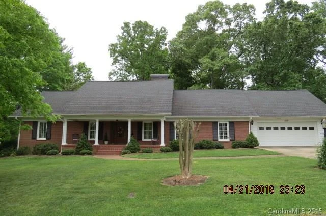 205 Fernwood Drive