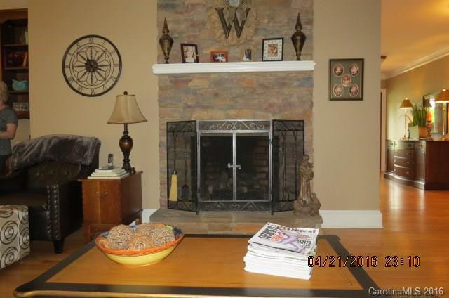 205 Fernwood Drive - Photo 14