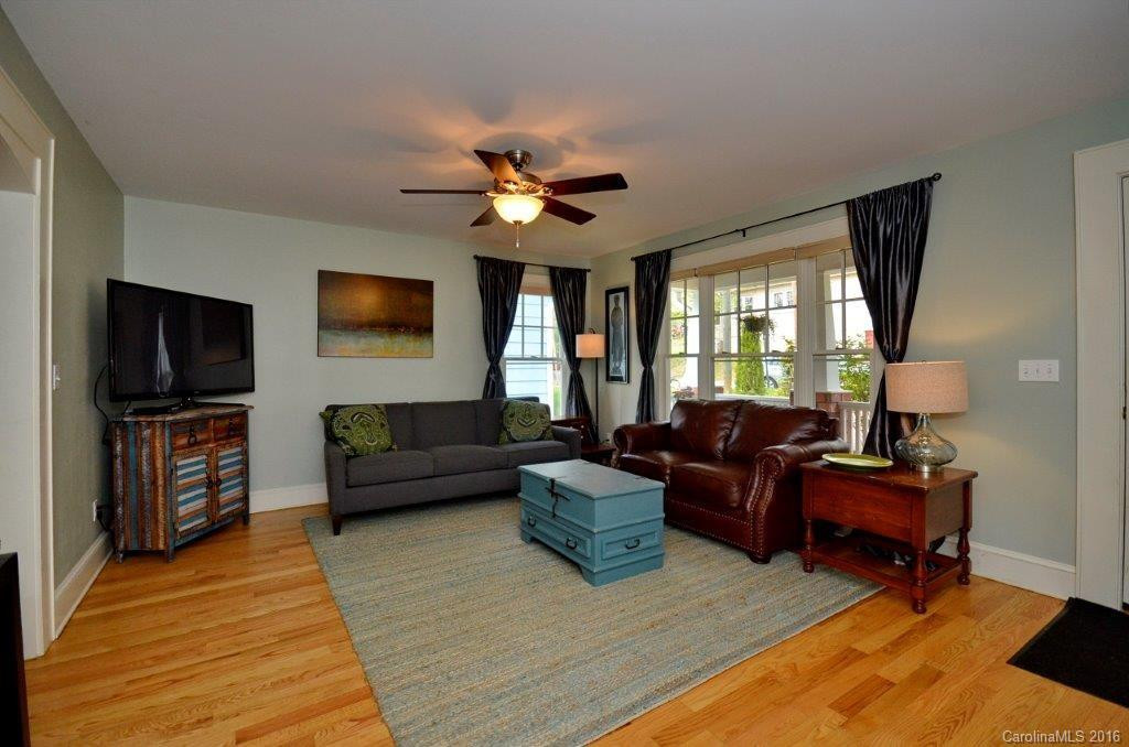 53 Joyner Avenue - Photo 2