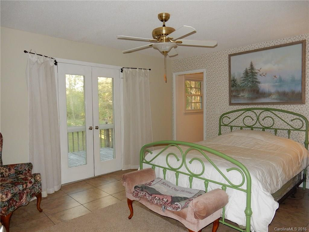 250 Cedar Lane - Photo 13