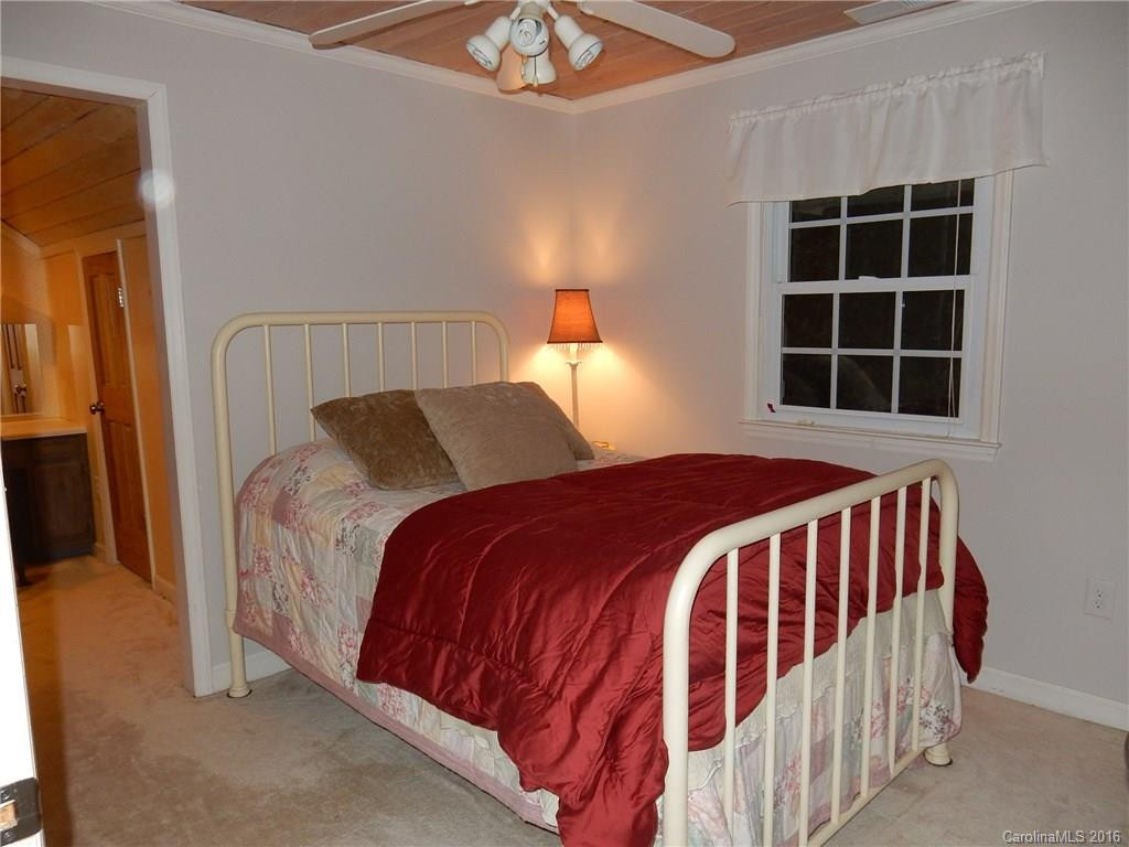 250 Cedar Lane - Photo 18