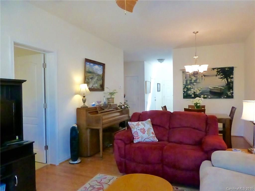 68 Kirby Road - Photo 6