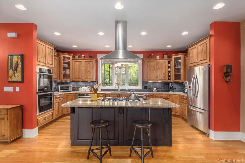 258 Lakewood Drive - Photo 4