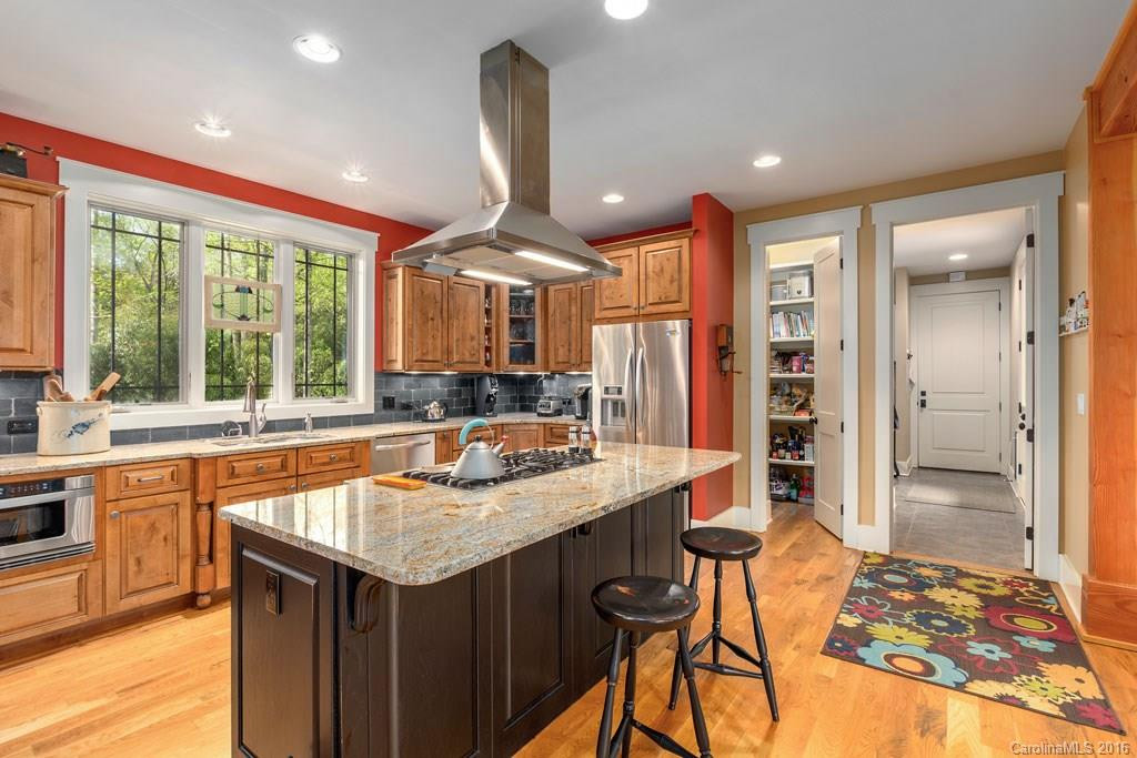 258 Lakewood Drive - Photo 6