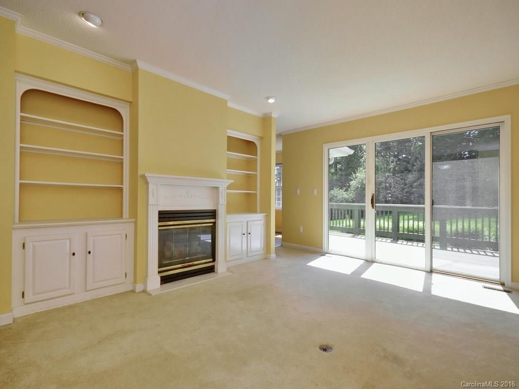 105 Cypress Point - Photo 3