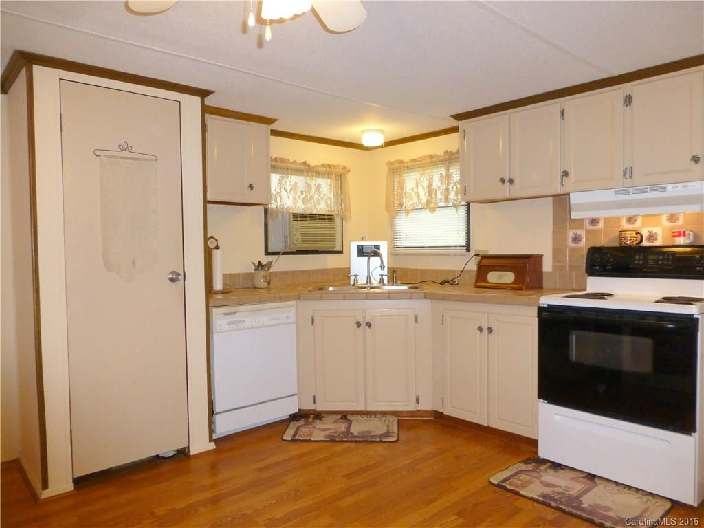 65 Indian Hill Drive - Photo 7