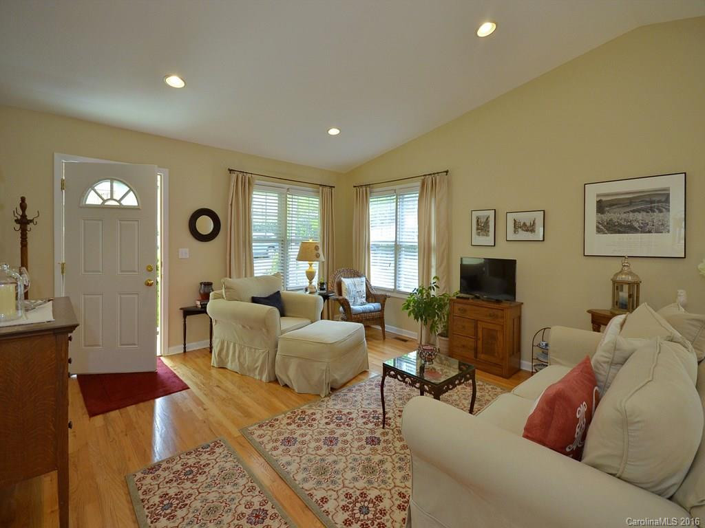 40 Spring Village Lane - Photo 2