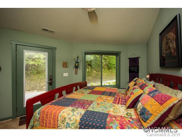 984 Garren Creek Road - Photo 10