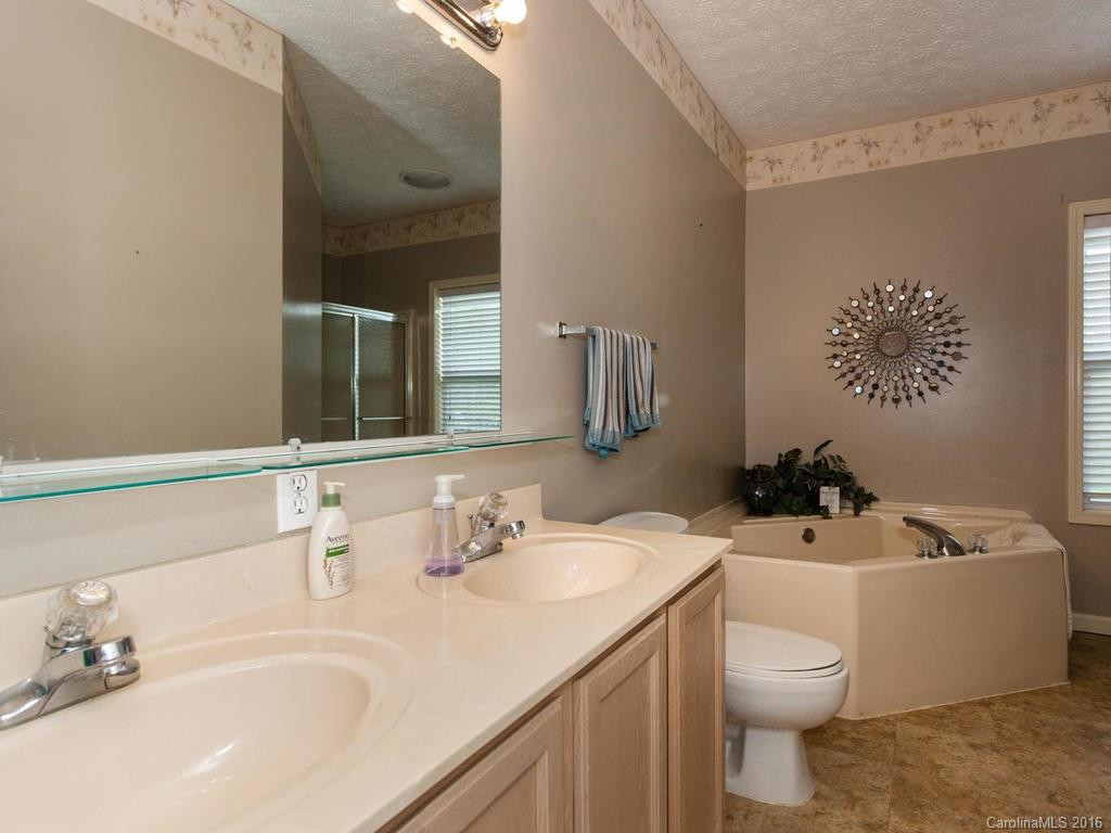 7 Lindon Cove Road - Photo 15