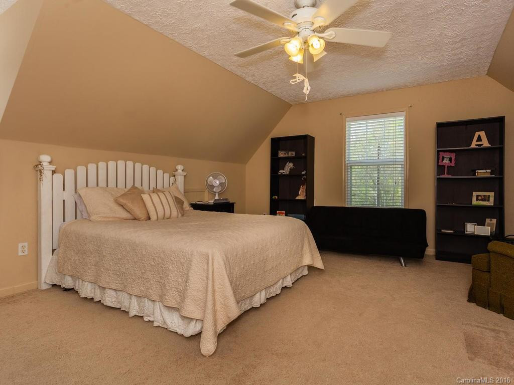 7 Lindon Cove Road - Photo 17
