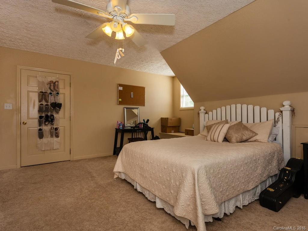 7 Lindon Cove Road - Photo 18