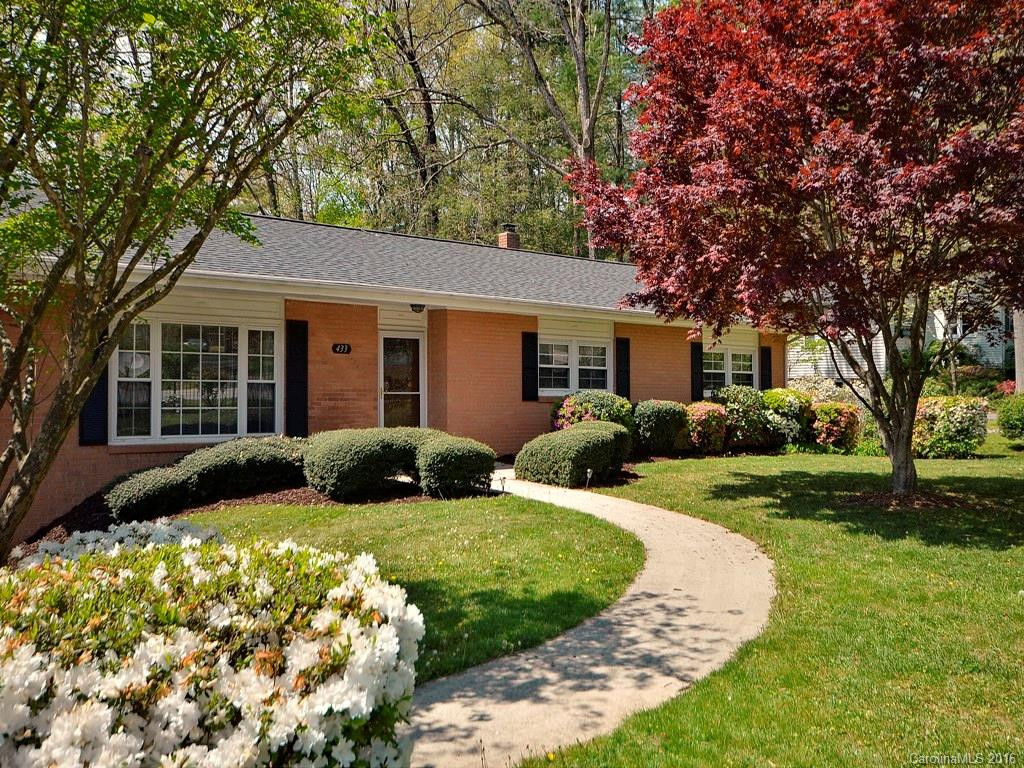 433 Hillcrest Circle #10