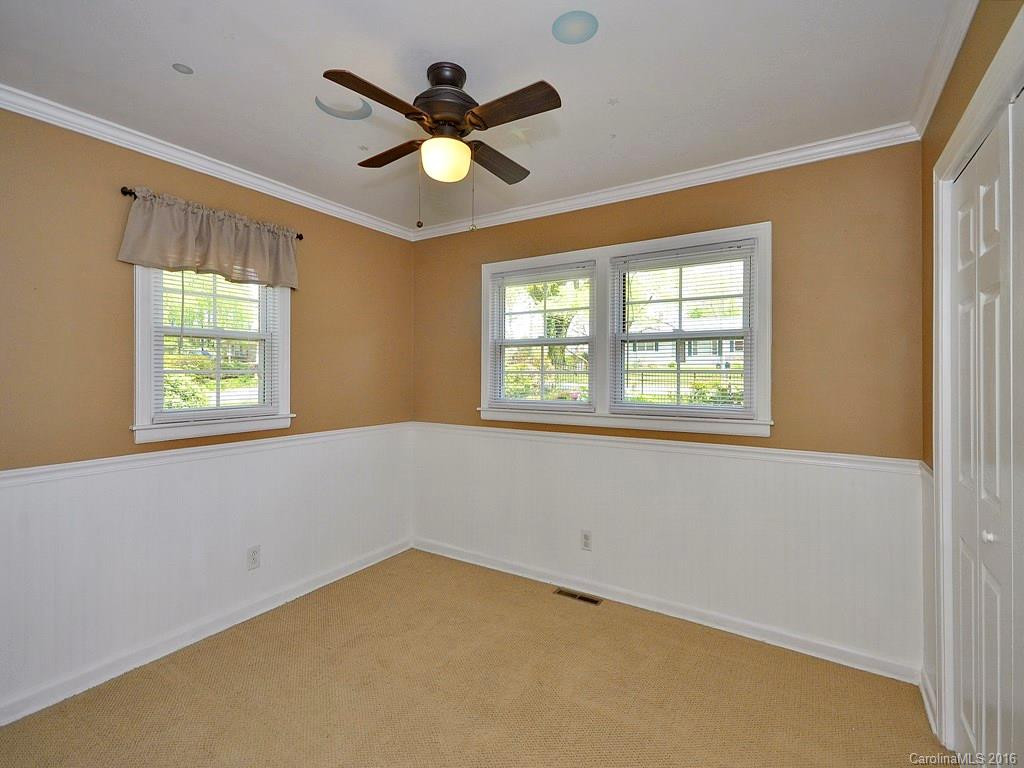 433 Hillcrest Circle #10 - Photo 12