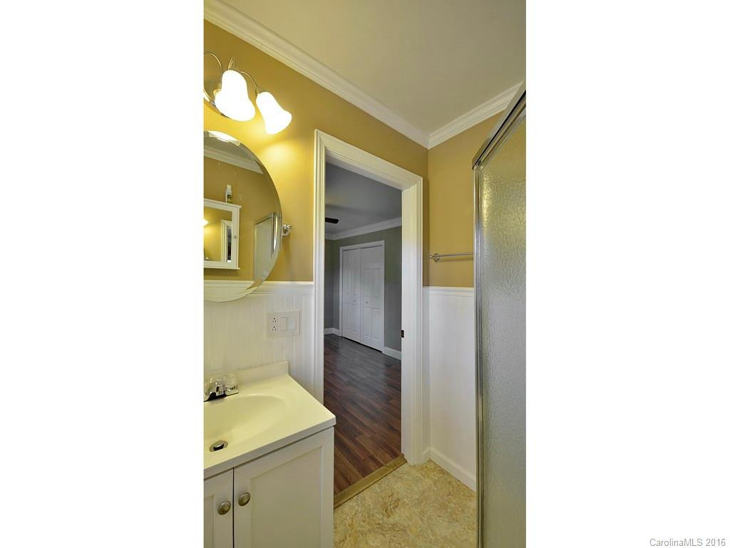 433 Hillcrest Circle #10 - Photo 14