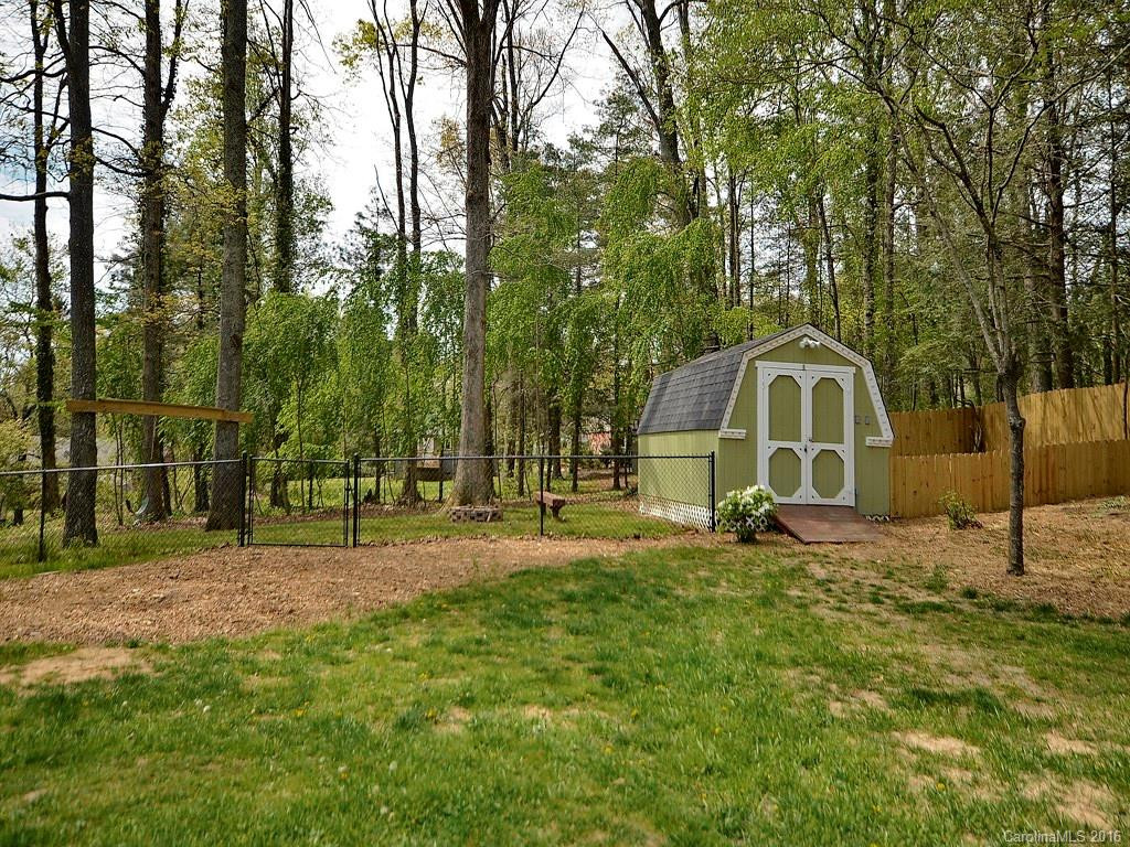 433 Hillcrest Circle #10 - Photo 18