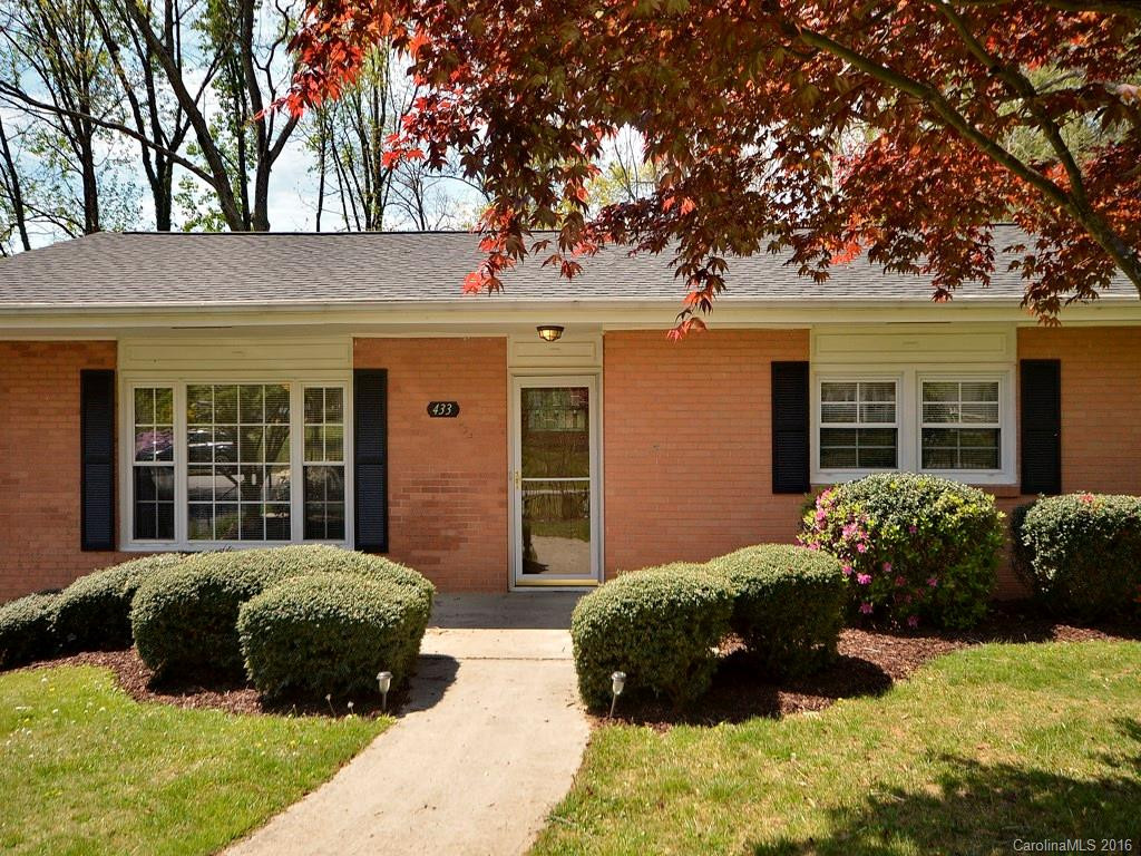 433 Hillcrest Circle #10 - Photo 4